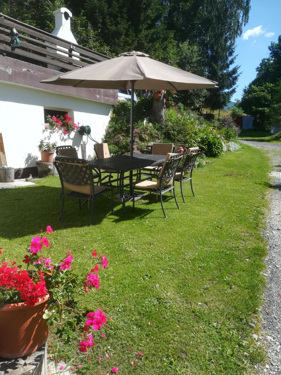 Chalet Catton Two Bedroom Appartement Near Bad Kleinkirchheim ラーデンタイン エクステリア 写真
